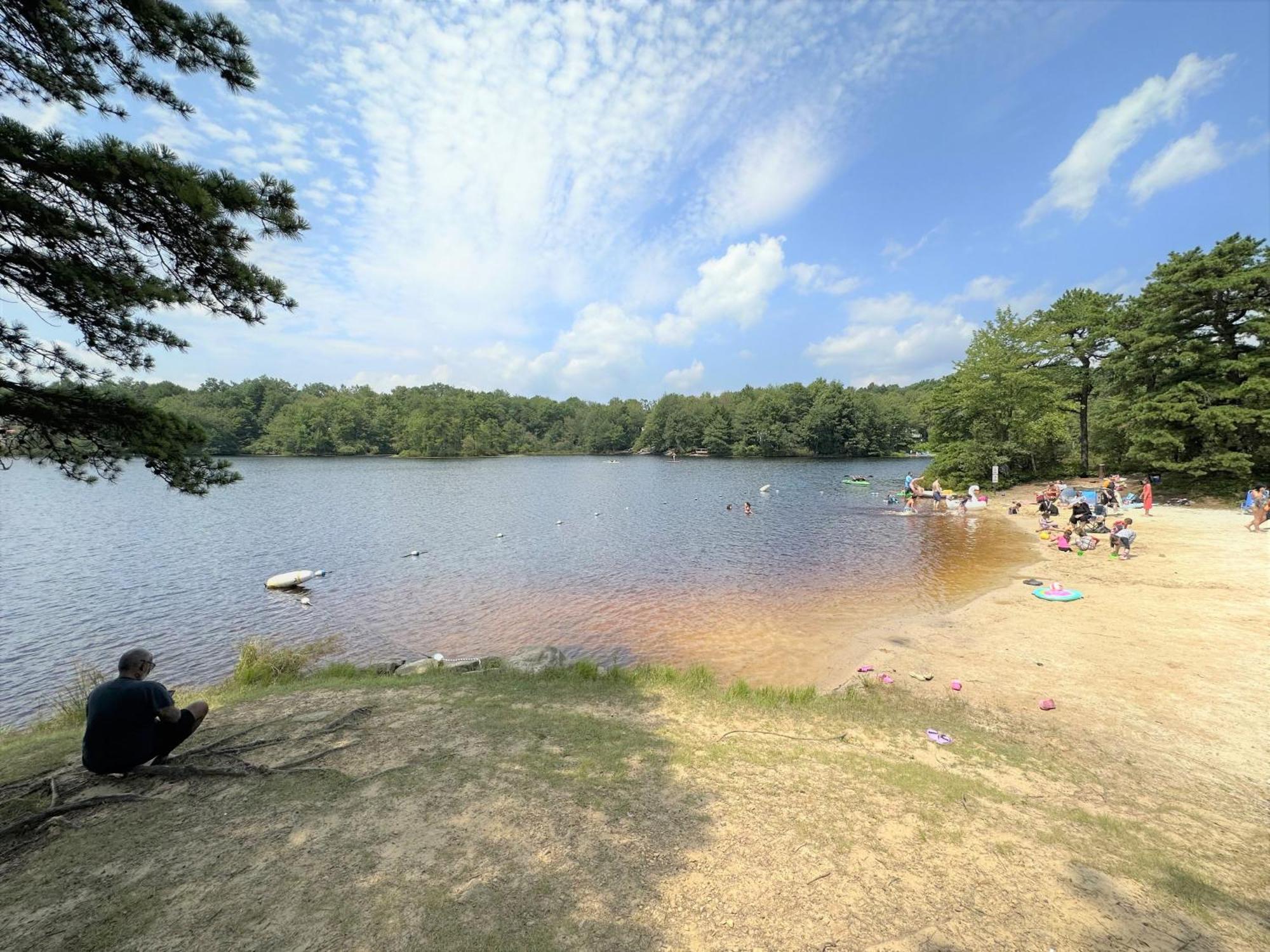 Wow!! Ultimate Pocono Retreat, Hot Tub, Game Room, Deck, Lakes, Skiing, Pools Long Pond Bagian luar foto