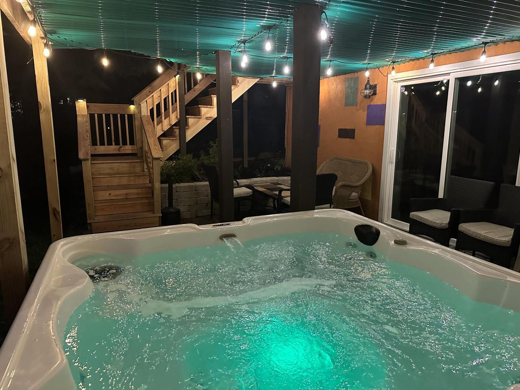 Wow!! Ultimate Pocono Retreat, Hot Tub, Game Room, Deck, Lakes, Skiing, Pools Long Pond Bagian luar foto
