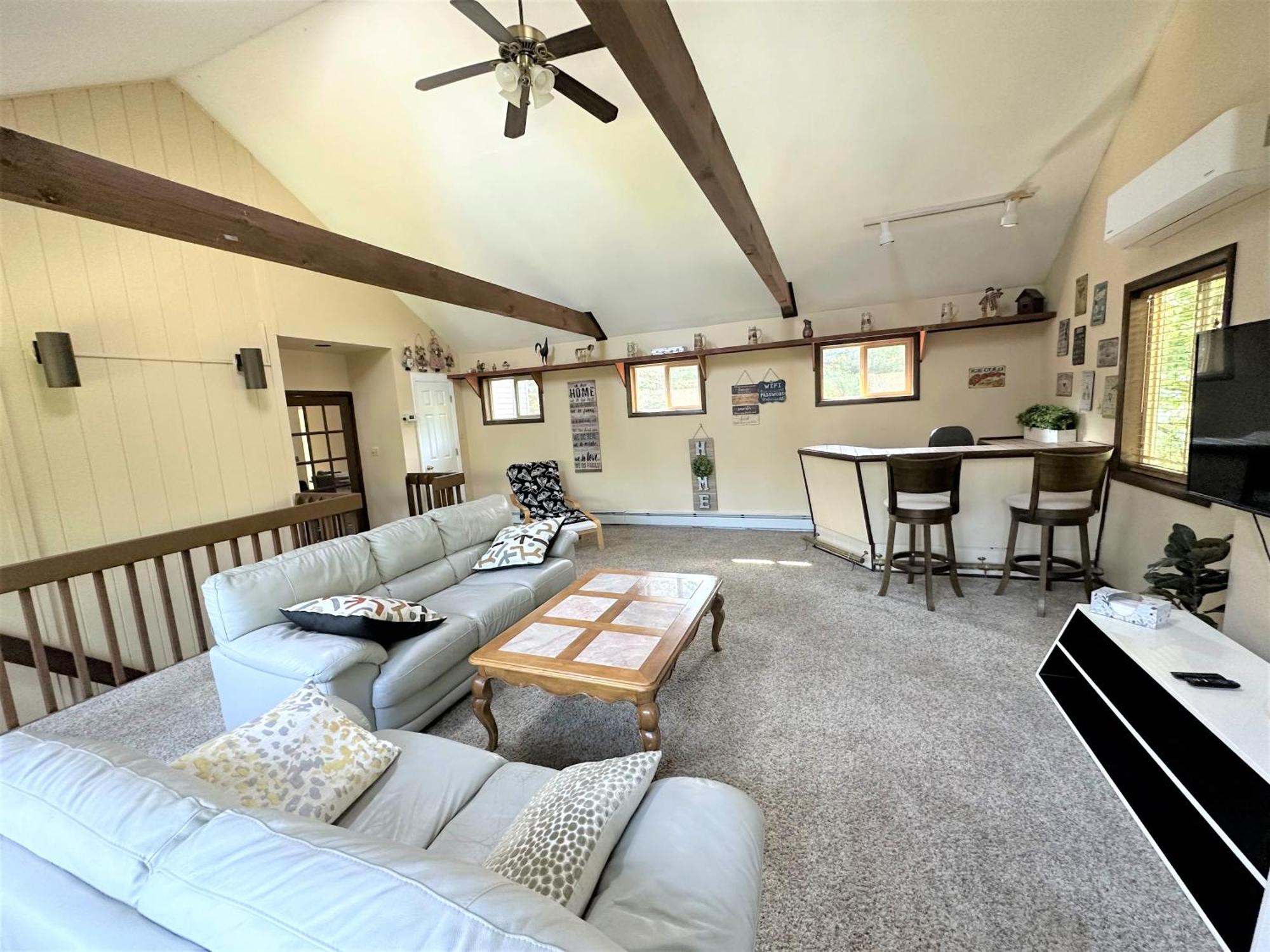 Wow!! Ultimate Pocono Retreat, Hot Tub, Game Room, Deck, Lakes, Skiing, Pools Long Pond Bagian luar foto